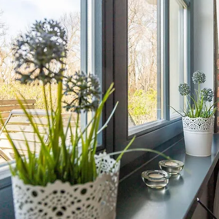 Strandhaus - 1 Lägenhet *