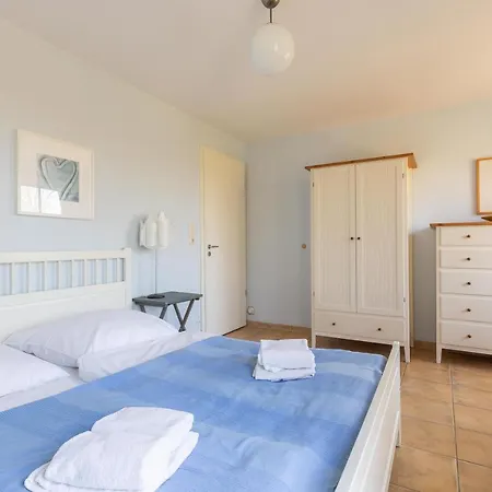 Strandhaus - 1 Lägenhet Wustrow (Fischland)