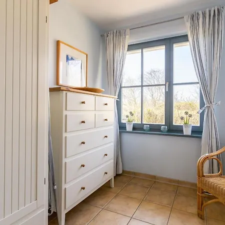 Strandhaus - 1 Lägenhet Wustrow (Fischland)